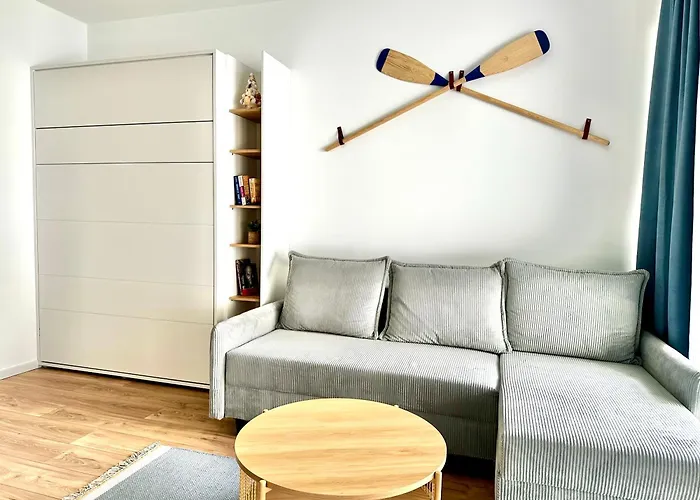 Blekitna Keja - Z Widokiem Na Jezioro - *