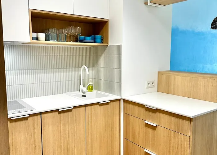 Blekitna Keja - Z Widokiem Na Jezioro - *